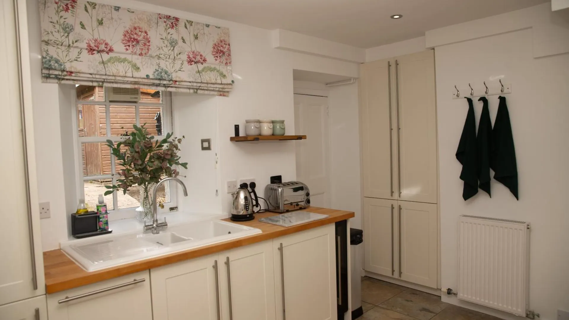 Snow Cottage, Old Aberdeen, 3 Bedroom Luxury Tatil Evi Aberdeen
