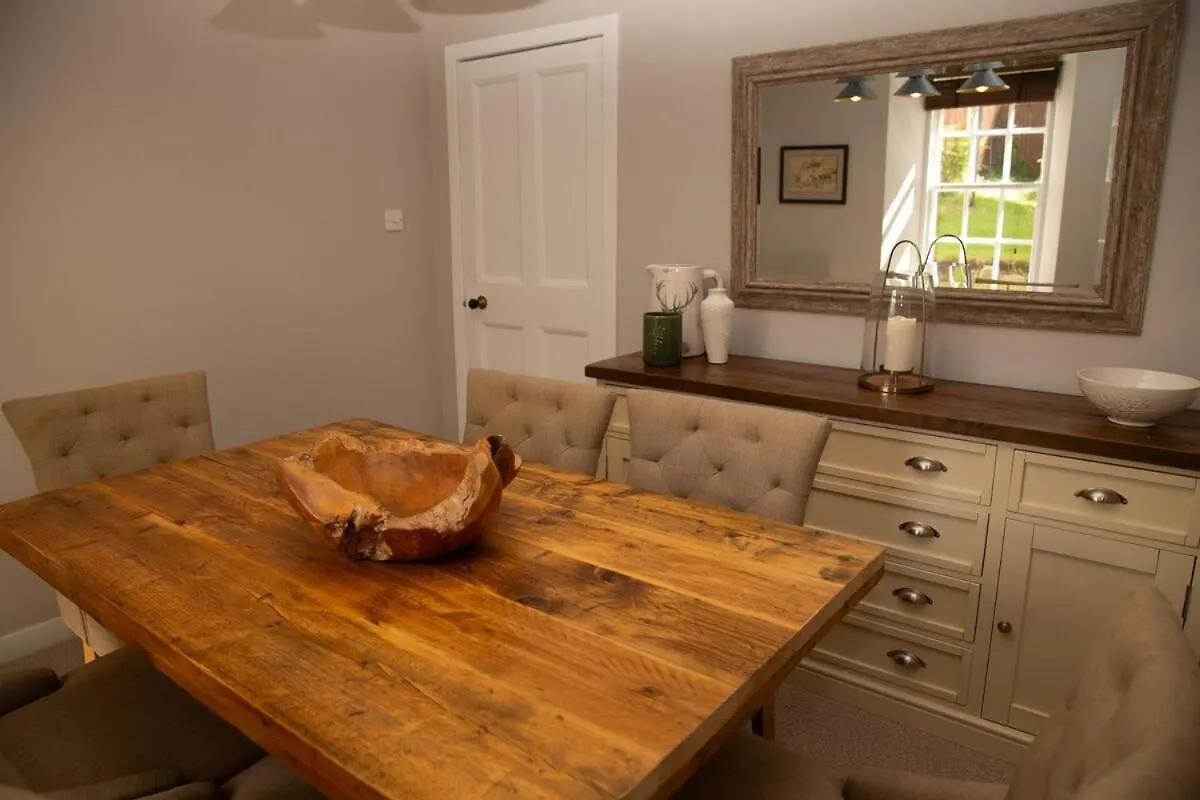 Snow Cottage, Old Aberdeen, 3 Bedroom Luxury 0*, アバディーン イギリス